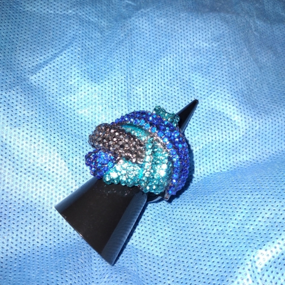 Cocktail Ring🆕️ - Picture 5 of 13